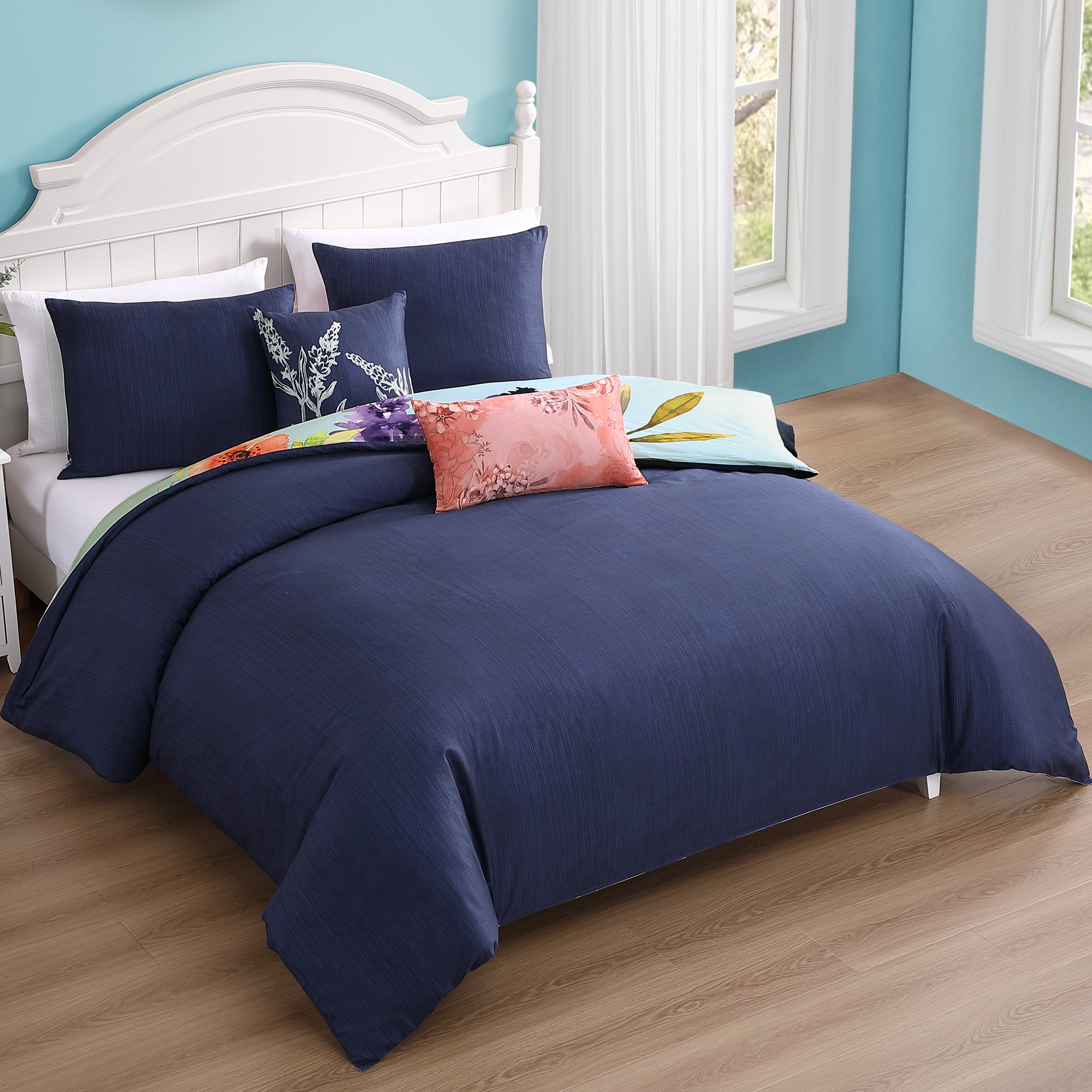 Latest Living Aqua Fiesta 5 Piece Reversible Comforter Set Comforter Sets By Latest Living