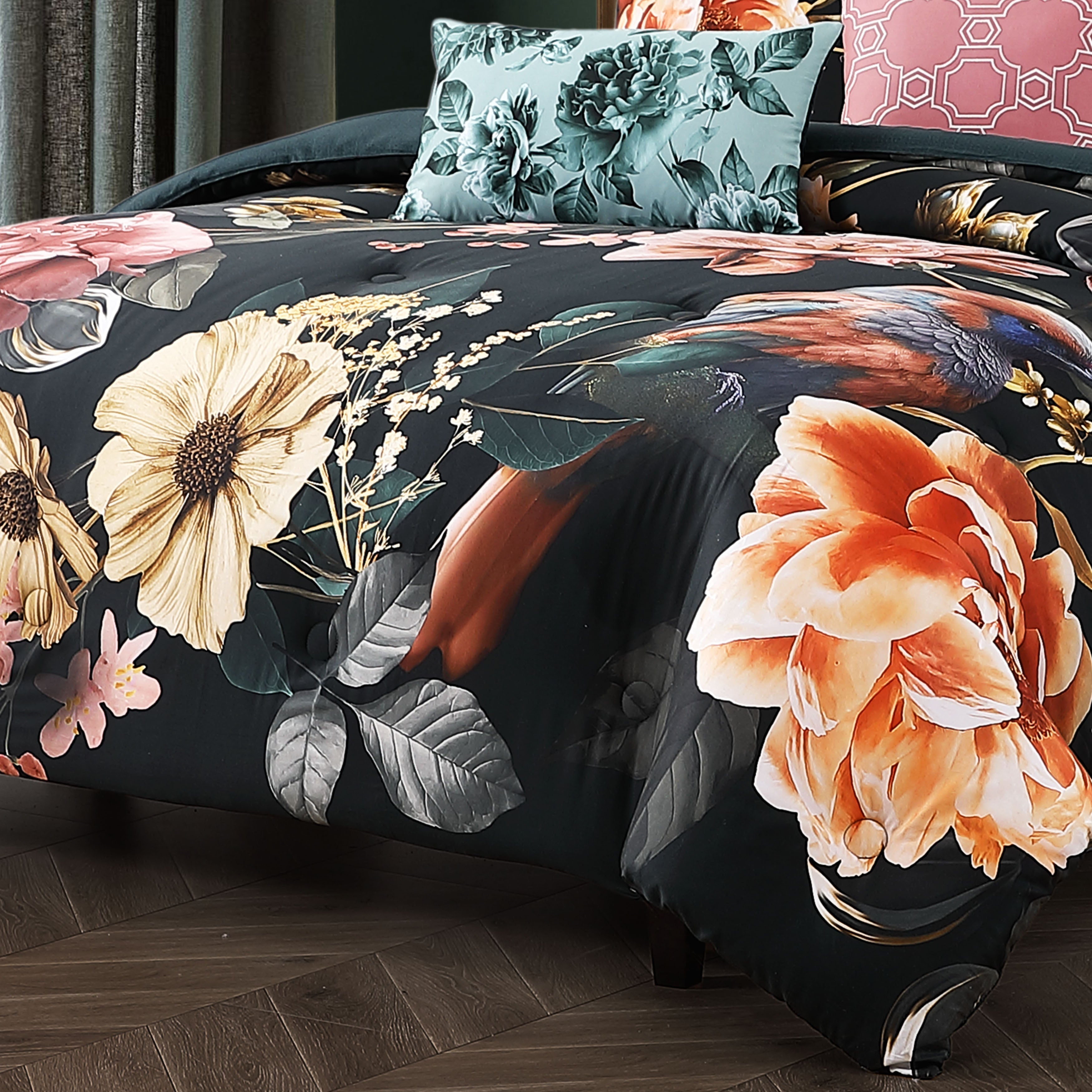 Latest Living Botanical Birds 5 Piece Reversible Comforter Set Comforter Sets By Latest Living