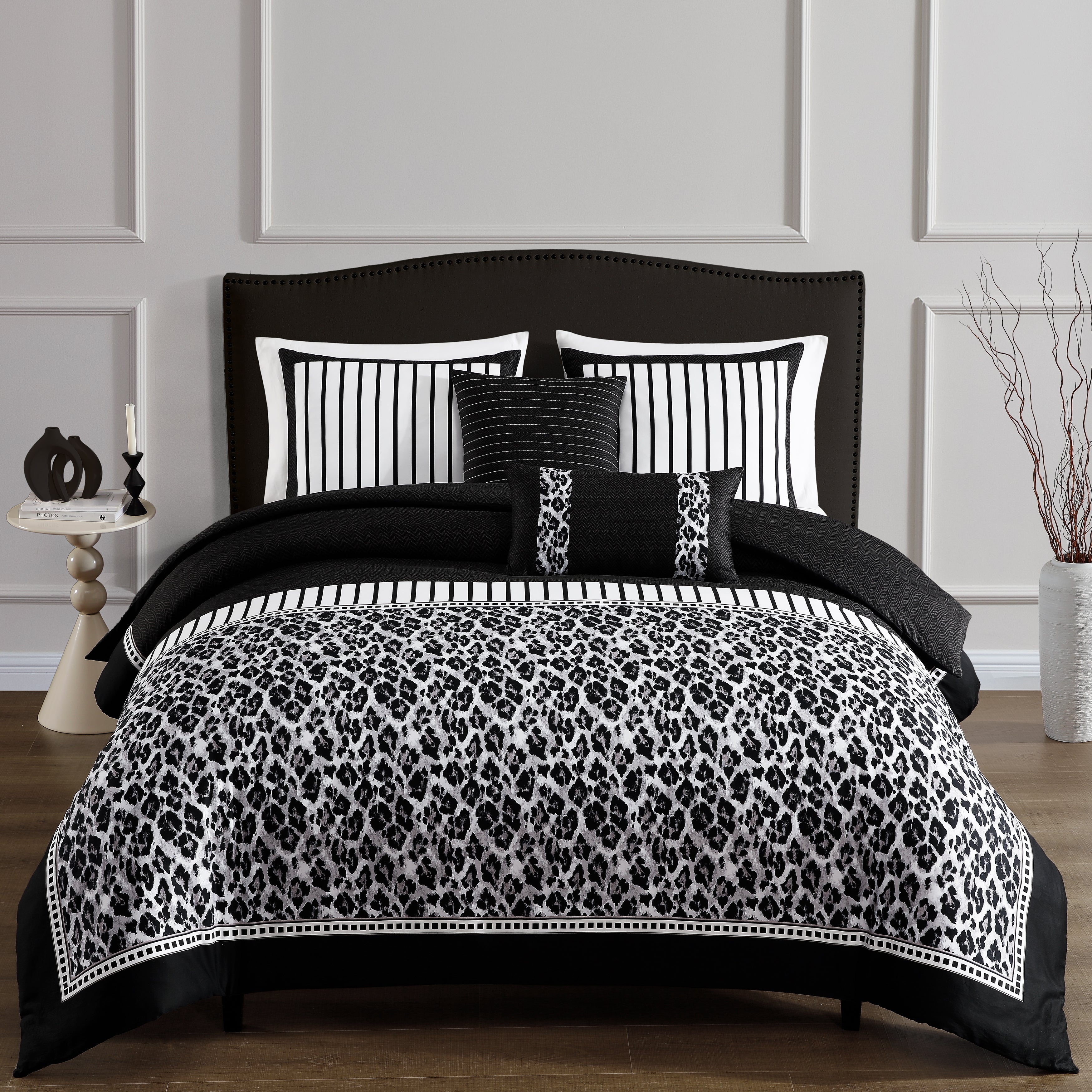 Latest Living Jaguar 5 Piece Reversible Comforter Set