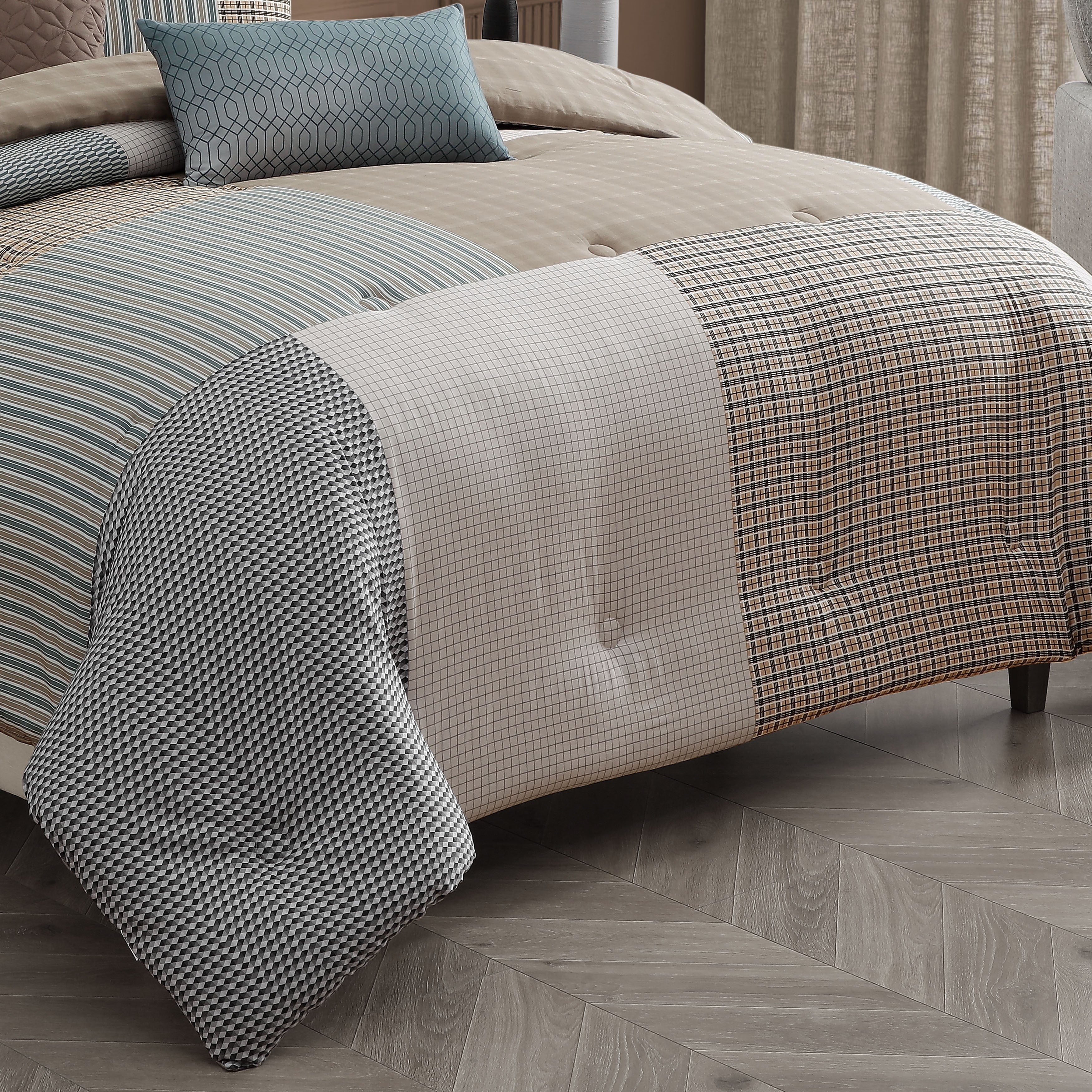 Bebejan Tranquil Patch 5 Piece Reversible Comforter Set