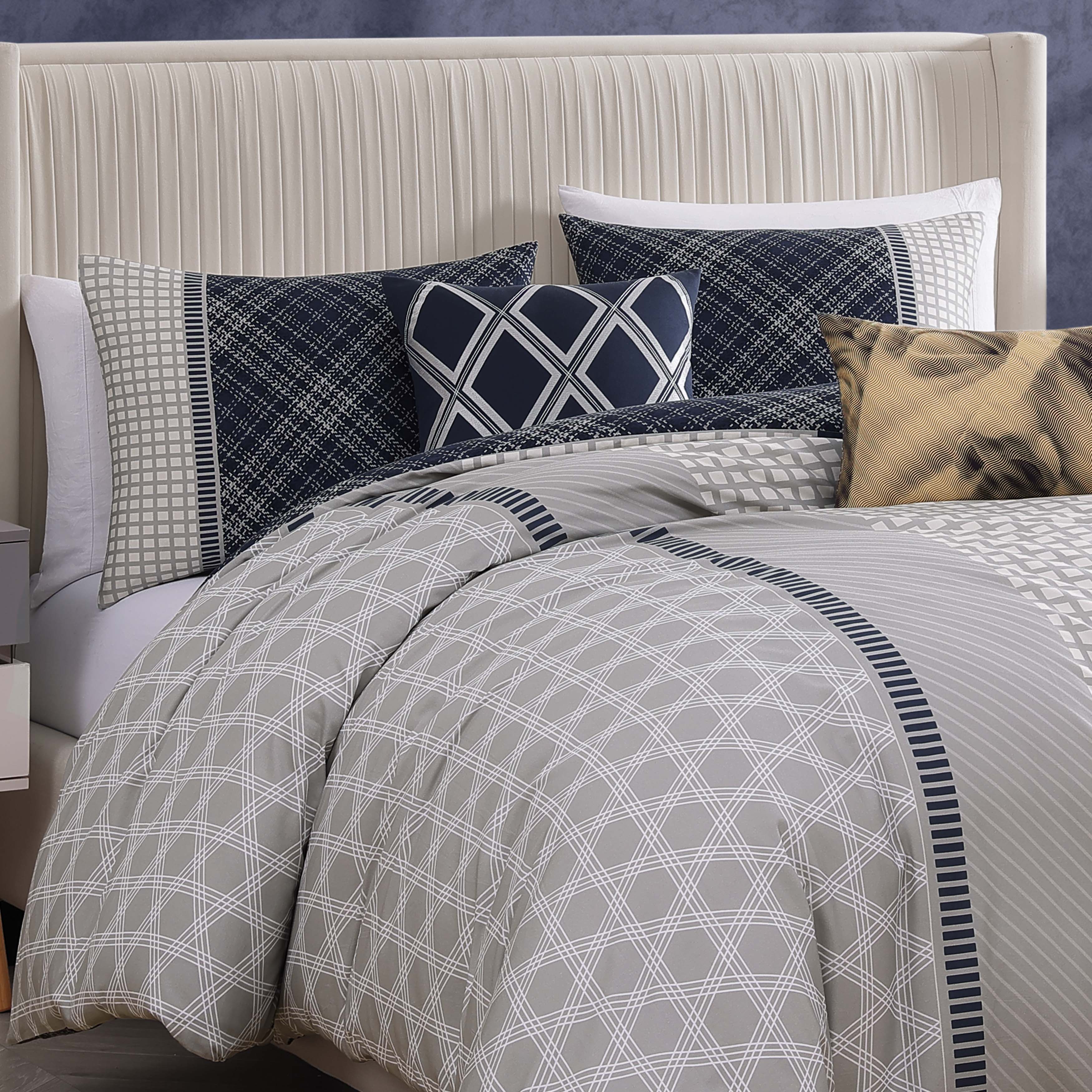 Latest Living Vertigeo 5 Piece Reversible Comforter Set