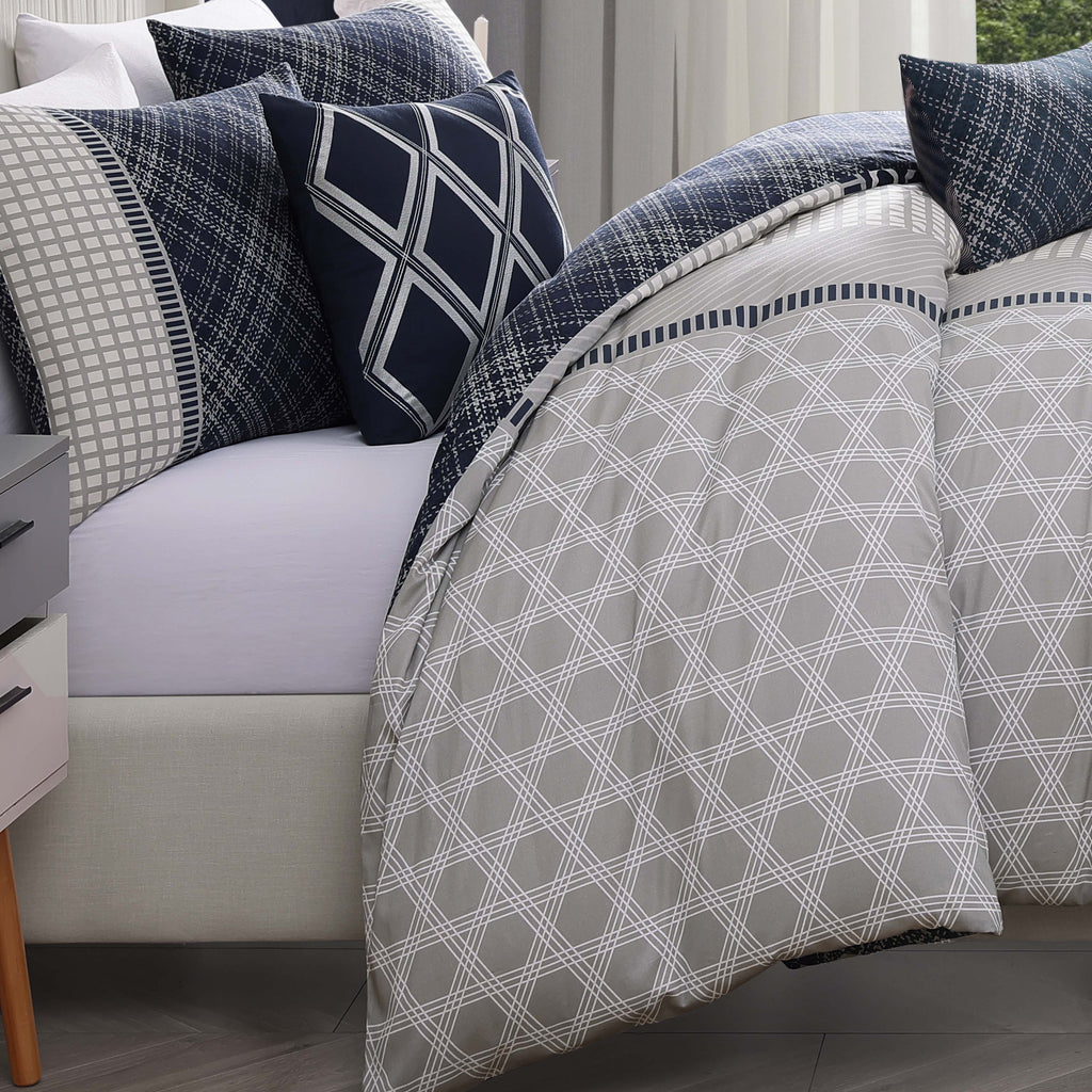 Latest Living Vertigeo 5 Piece Reversible Comforter Set