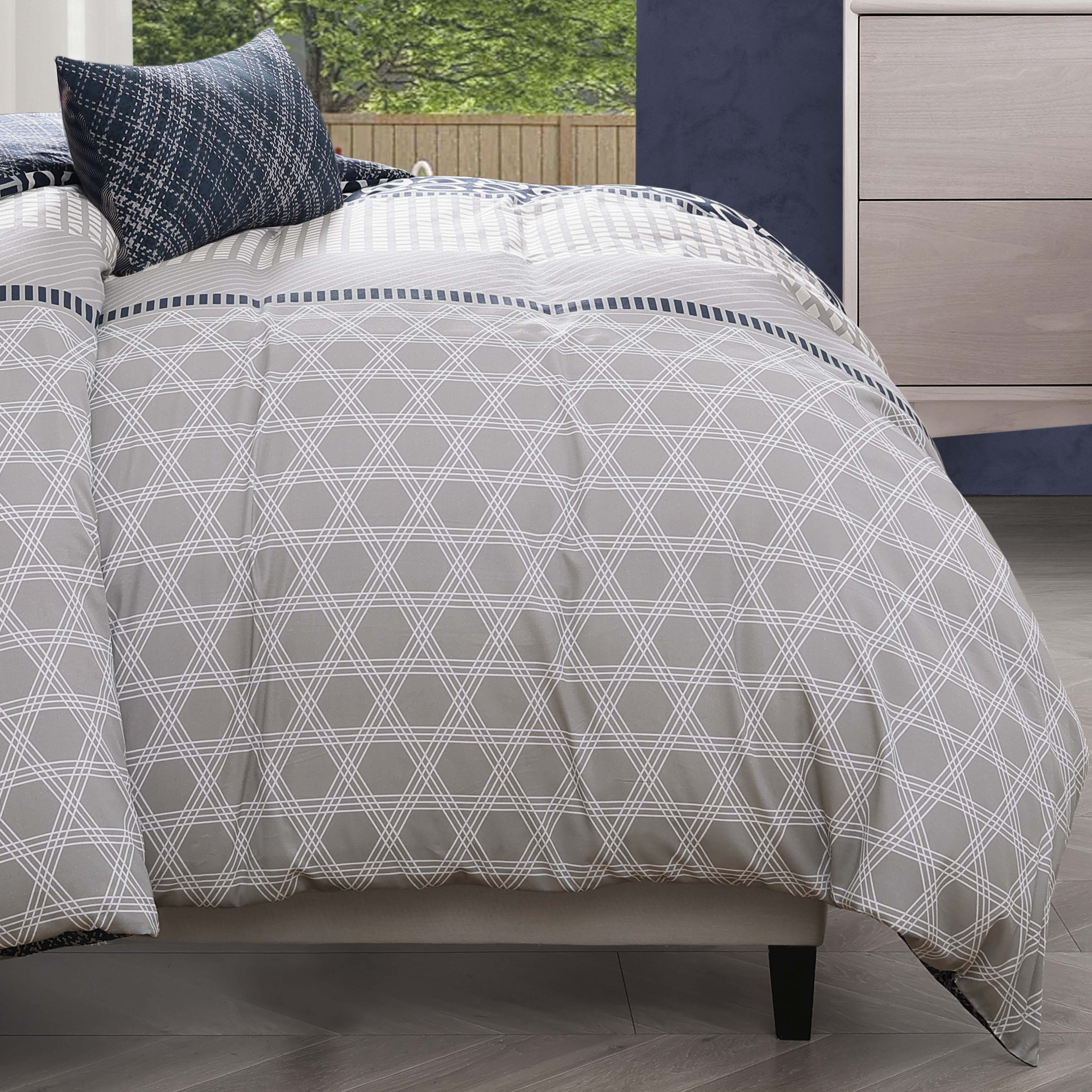 Latest Living Vertigeo 5 Piece Reversible Comforter Set