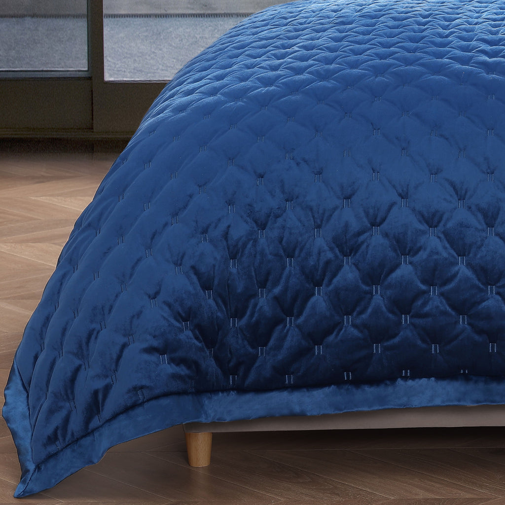 Bebejan 3 Piece Velvet Comforter Set