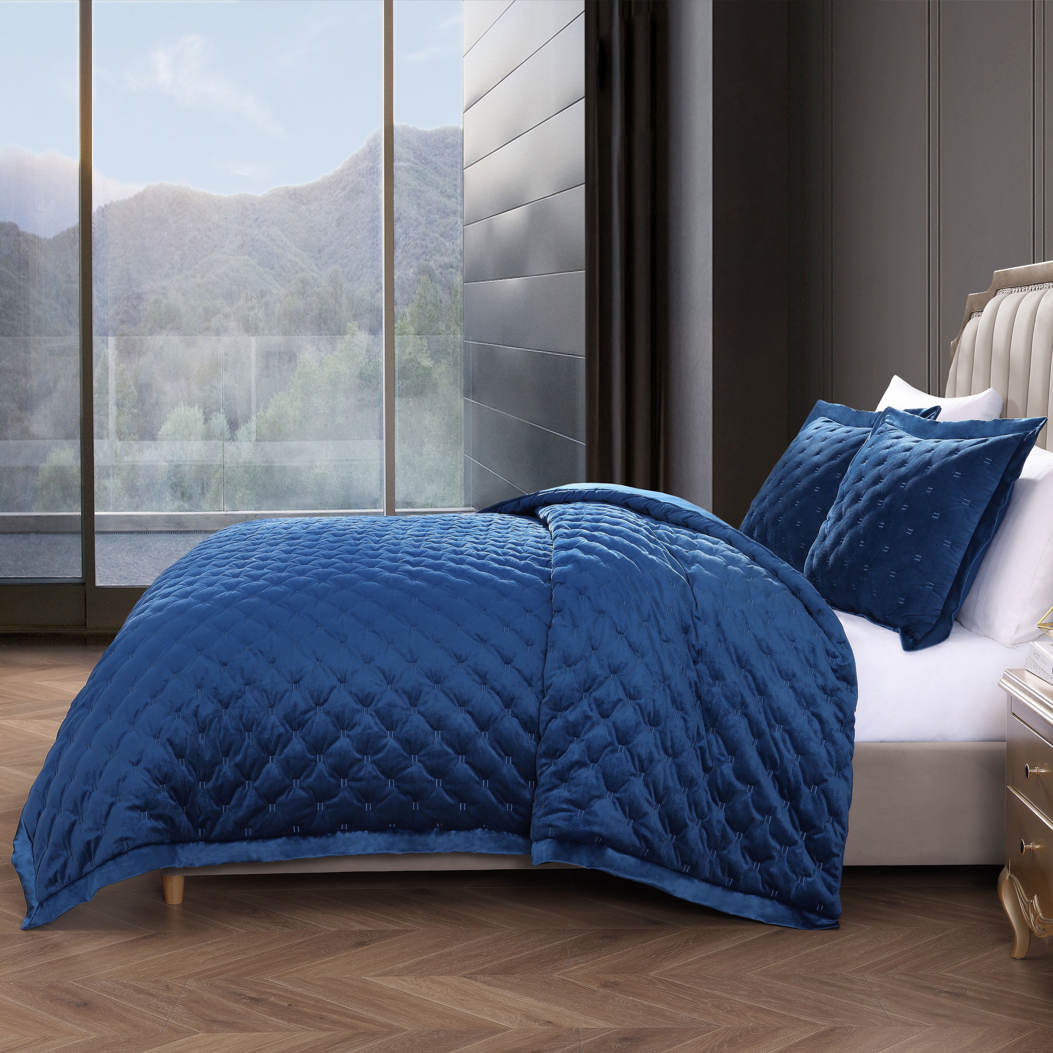 Bebejan 3 Piece Velvet Comforter Set