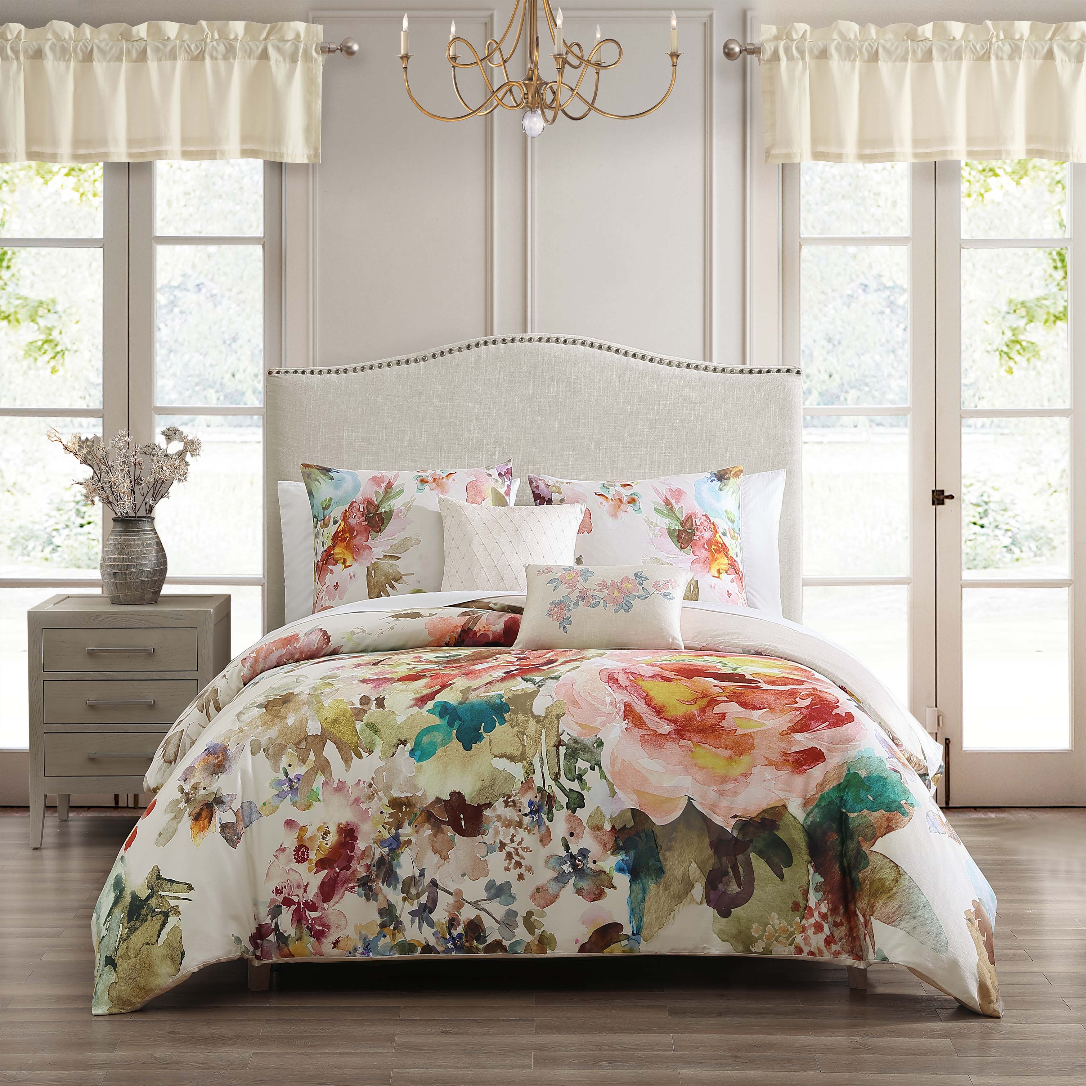 Latest Living Antique Flowers Ivory 5 Piece Reversible Comforter Set
