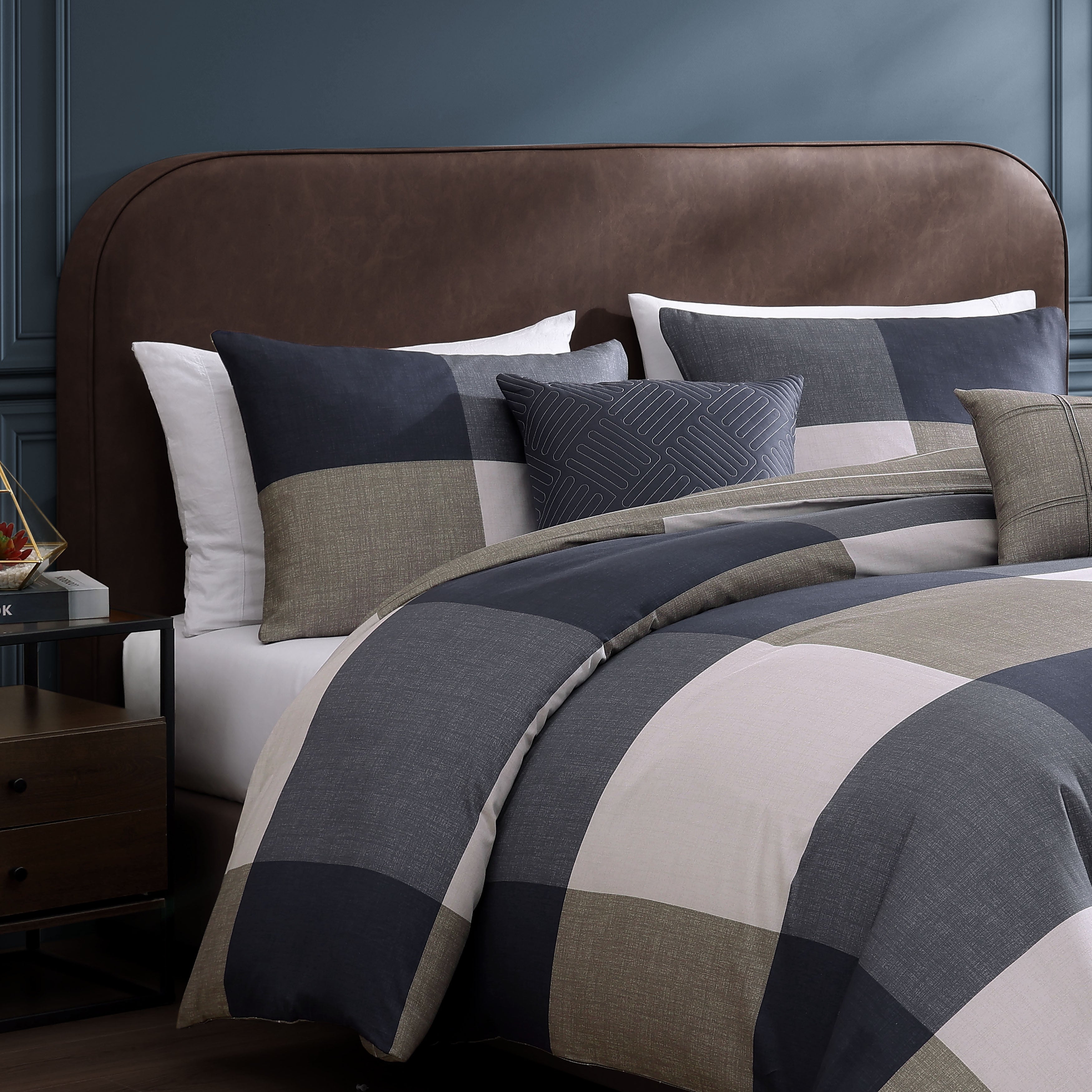 Bebejan Checkered Navy Tan 5 Piece Reversible Comforter Set