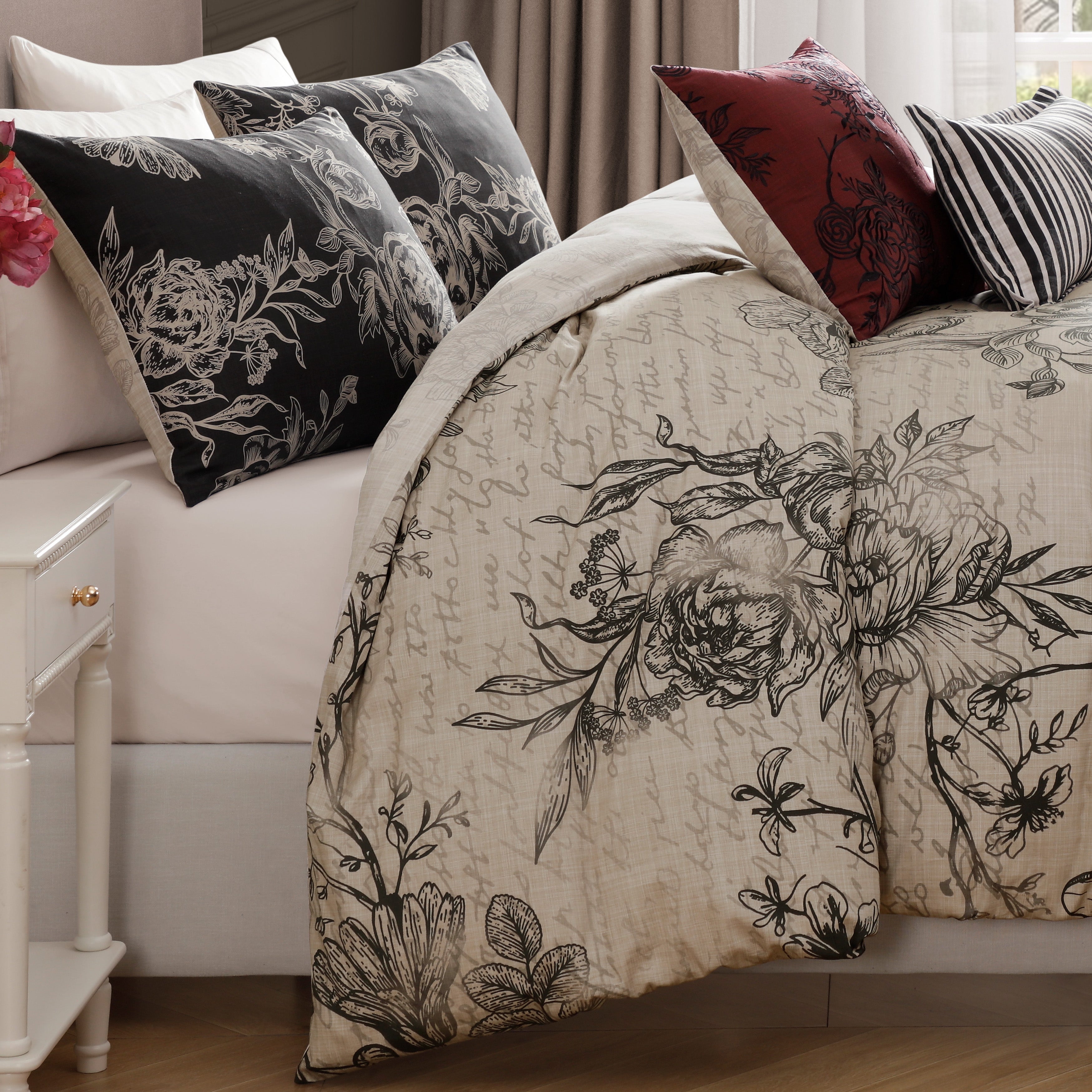 Latest Living French Linen 5 Piece Reversible Comforter Set