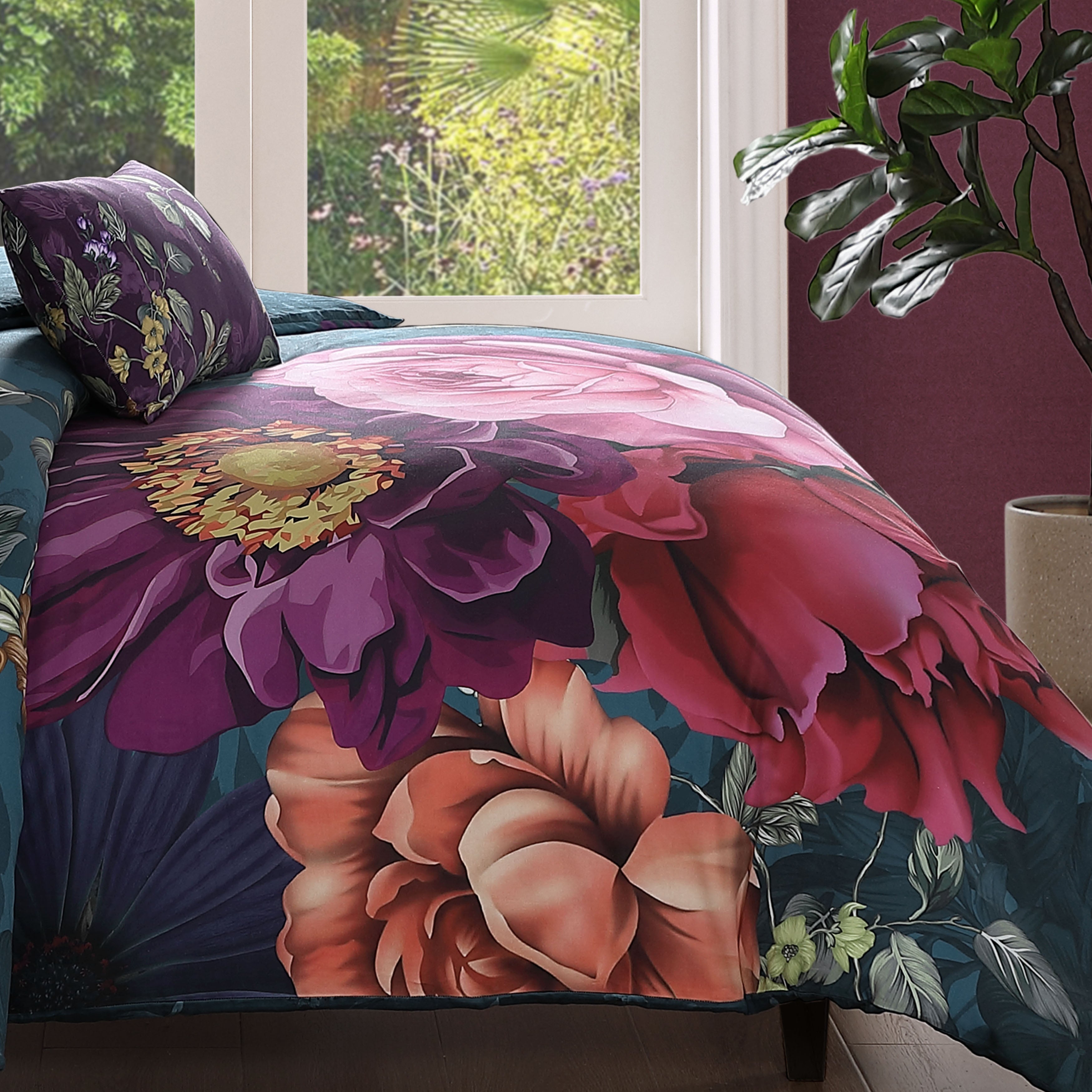 Latest Living Vibrant Flora 5 Piece Reversible Comforter Set