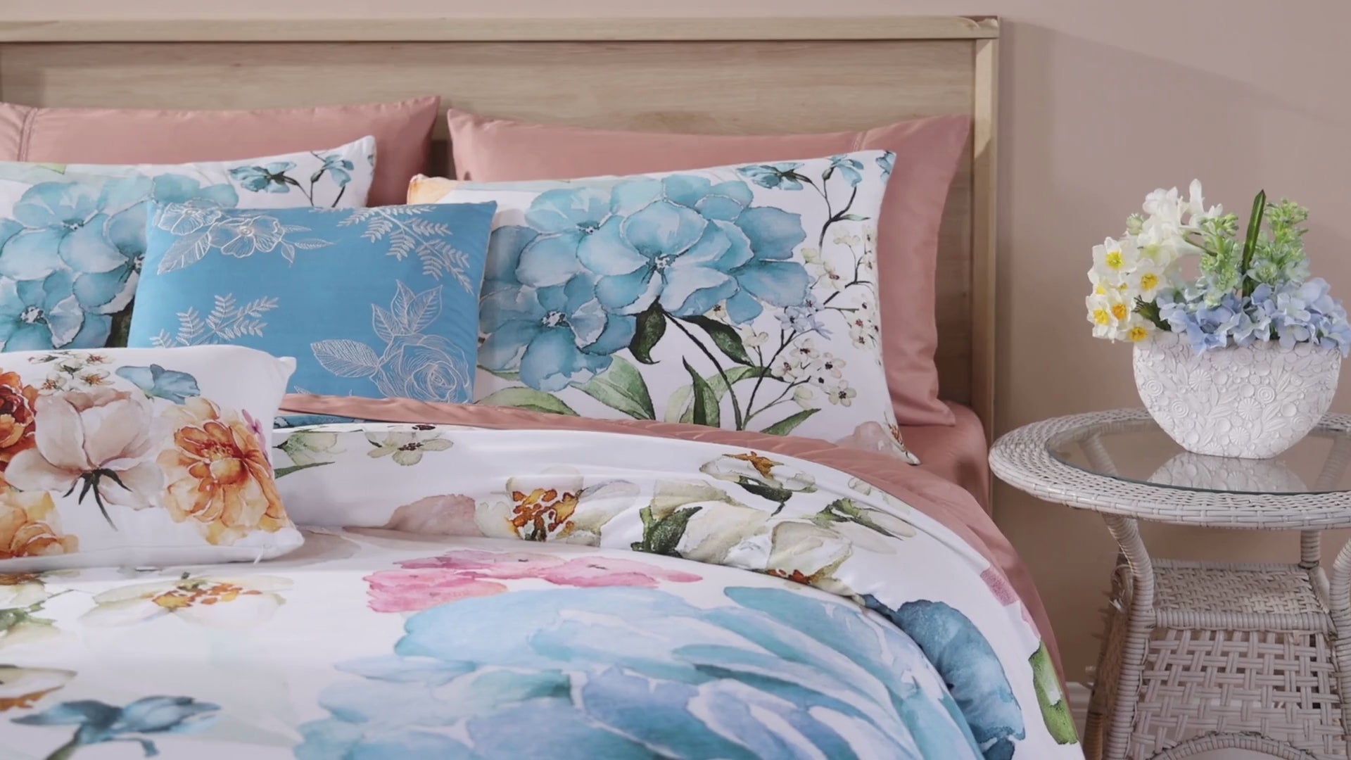 Latest Living Maia Blue 5 Piece Reversible Comforter Set