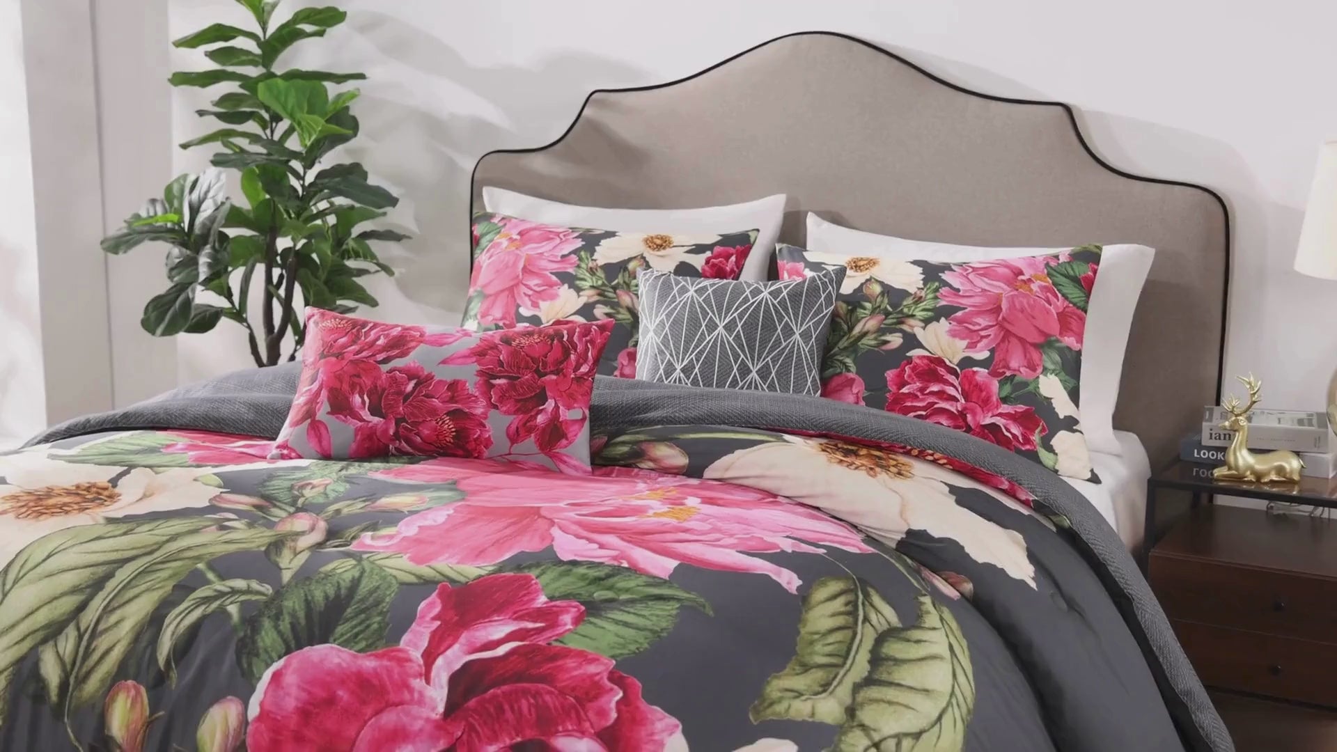 Latest Living Flower Garland 5 Piece Reversible Comforter Set